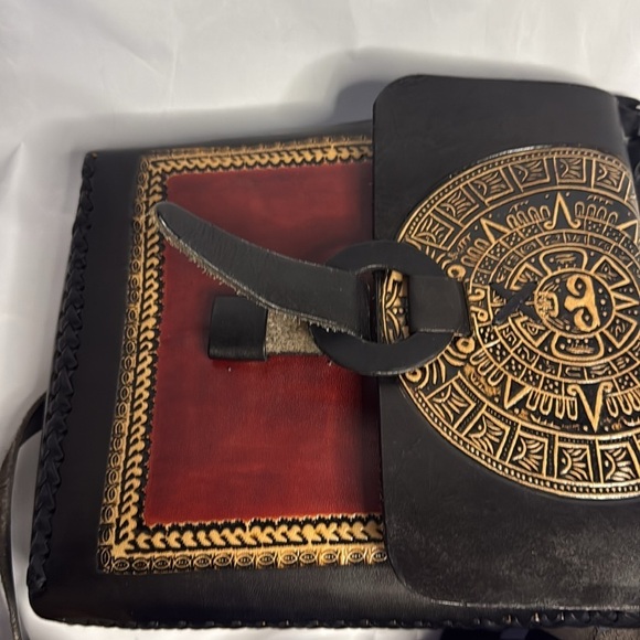 Handmade Crossbody bag. Black/Tan/Red Aztec design. Hard shell tooled. DA013 - Picture 8 of 9